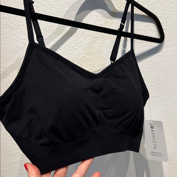 NEW Athleta Renew Bra - Black - Size Medium for D-DD Cup - Picture 4 of 9